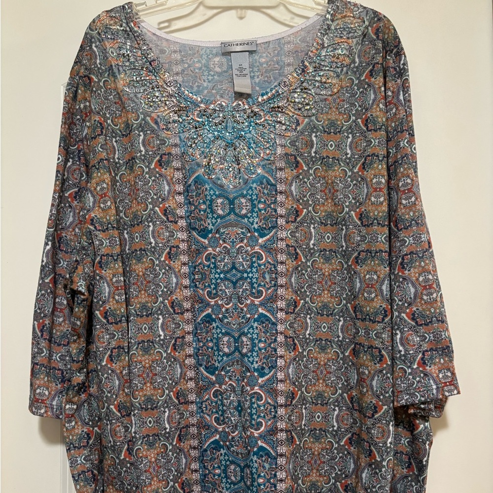 3/4 Length sleeve shirt.